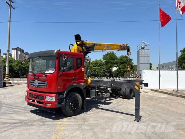 Dongfeng Kamioni sa kranom