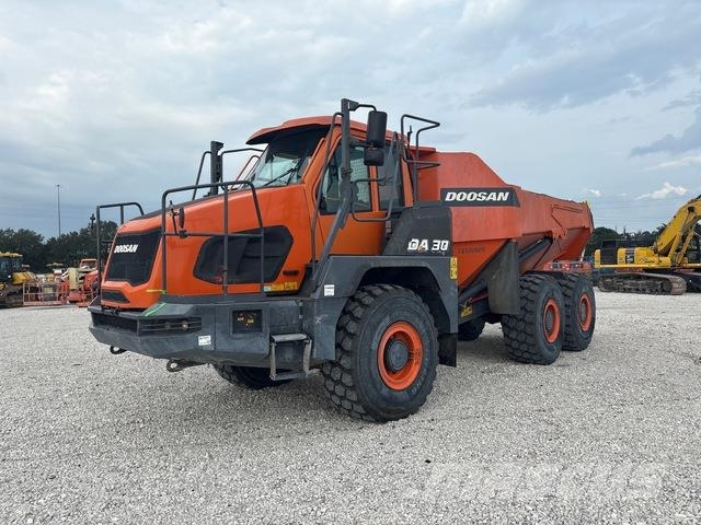 Doosan DA30-5 ساحبات مفصلية