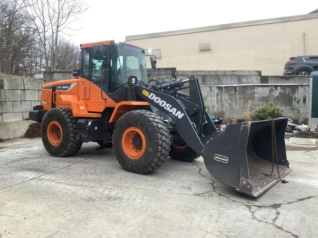 Doosan DL220-5 Фронтальні навантажувачі
