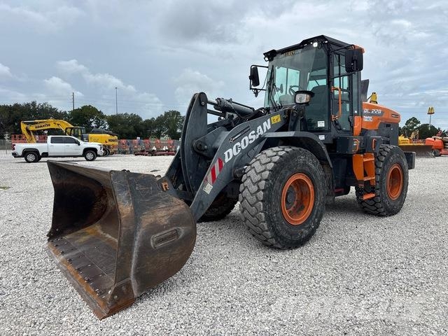 Doosan DL220-7 لوادر بعجل