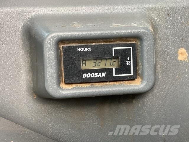 Doosan DX140LCR-7 Excavadoras de cadenas