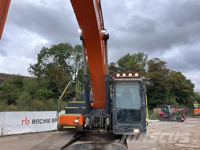 Doosan DX300LC-7 Crawler excavators