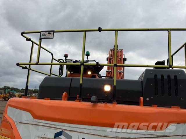 Doosan DX300LC-7 Crawler excavators