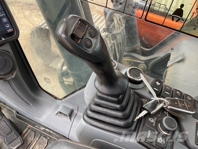 Doosan DX300LC-7 Crawler excavators