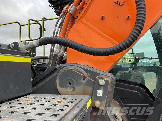 Doosan DX300LC-7 Crawler excavators