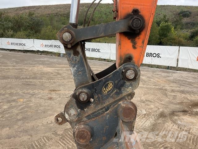 Doosan DX300LC-7 Crawler excavators