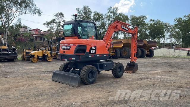 Doosan DX55W Excavadoras de ruedas
