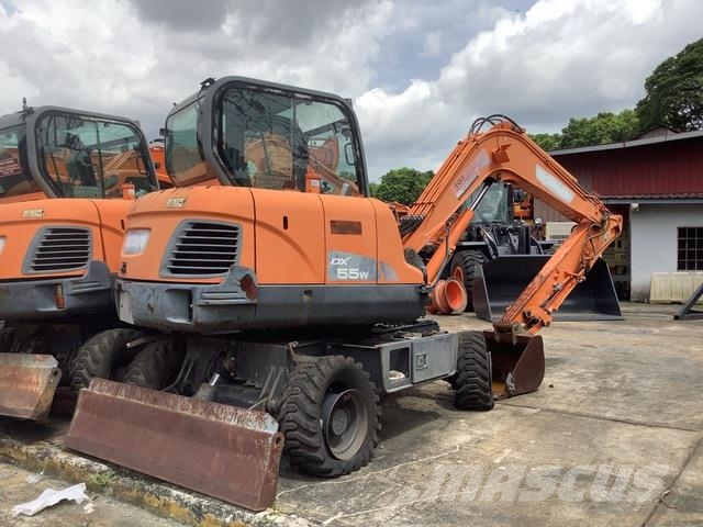 Doosan DX55W Bagri na kolesih