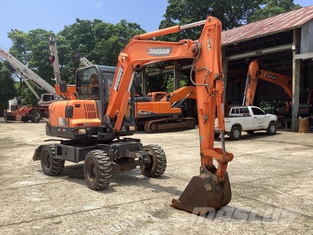 Doosan DX55W Gravemaskiner på hjul