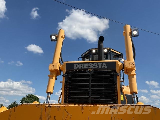 Dressta TD25M Buldozer sobre oruga