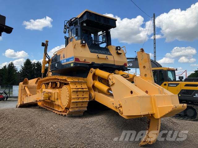 Dressta TD25M Buldozer sobre oruga