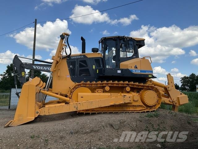 Dressta TD25M Buldozer sobre oruga