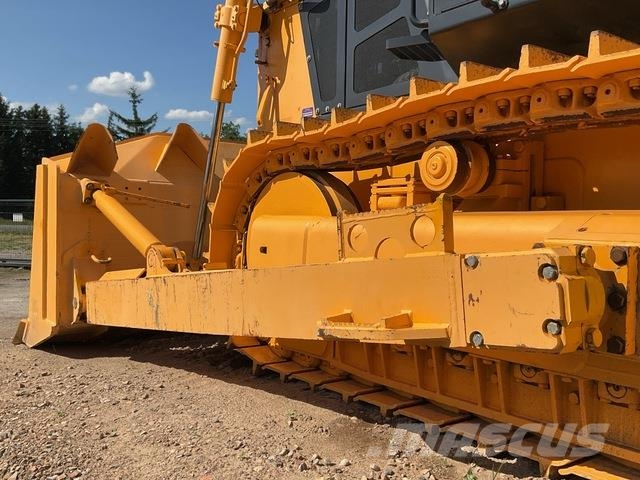 Dressta TD25M Buldozer sobre oruga