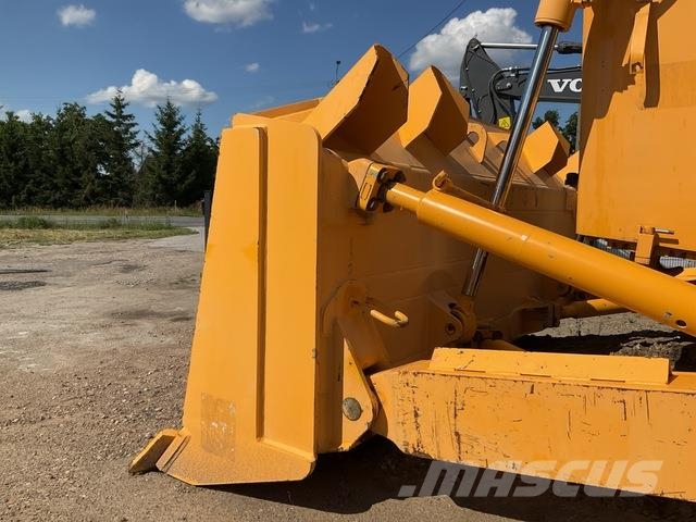 Dressta TD25M Buldozer sobre oruga