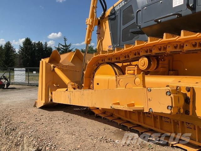 Dressta TD25M Buldozer sobre oruga