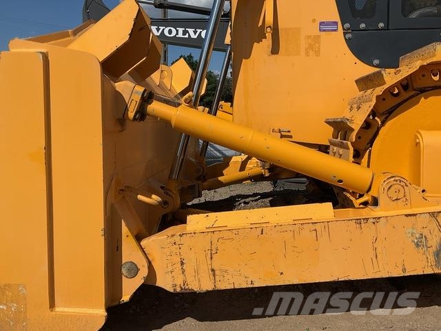 Dressta TD25M Buldozer sobre oruga