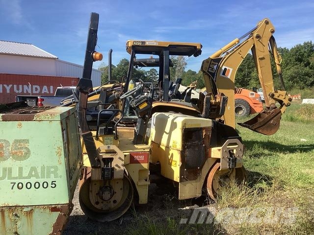 Dynapac CC122 双轮压路机