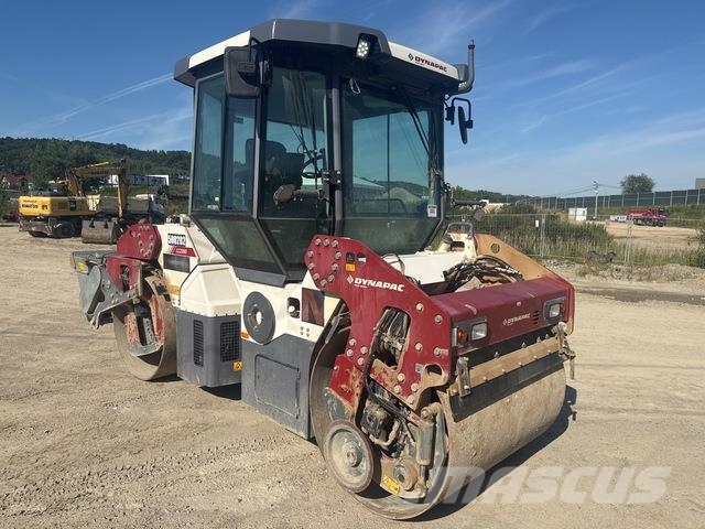 Dynapac CC2300 Rodillos de doble tambor