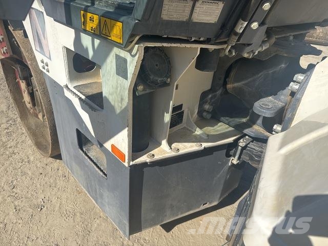 Dynapac CC2300 Rodillos de doble tambor