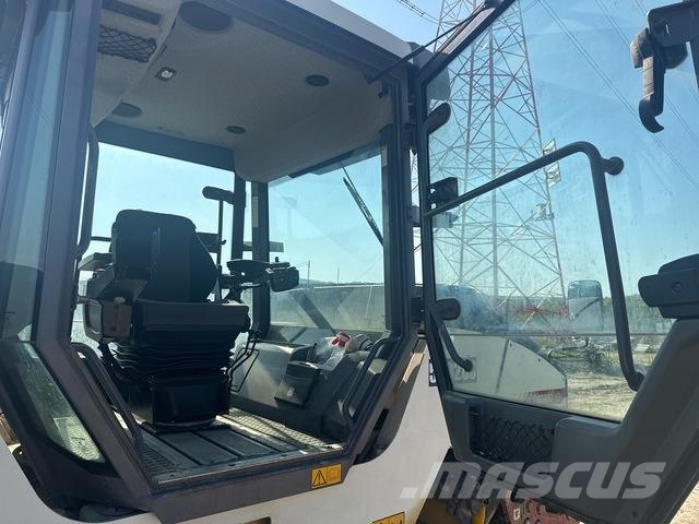 Dynapac CG2300 Rodillos de doble tambor