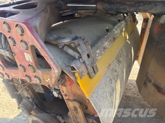 Dynapac CG2300 Rodillos de doble tambor
