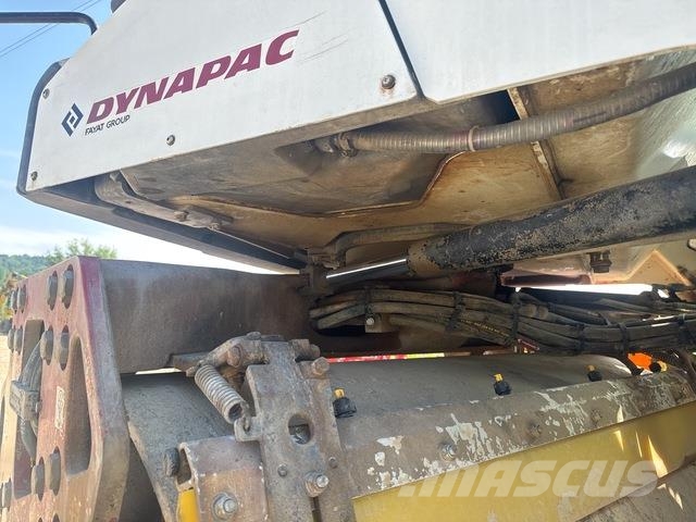 Dynapac CG2300 Rodillos de doble tambor
