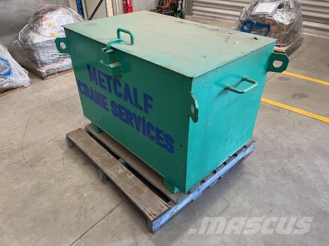Empty Rigging Box Egyéb daruk