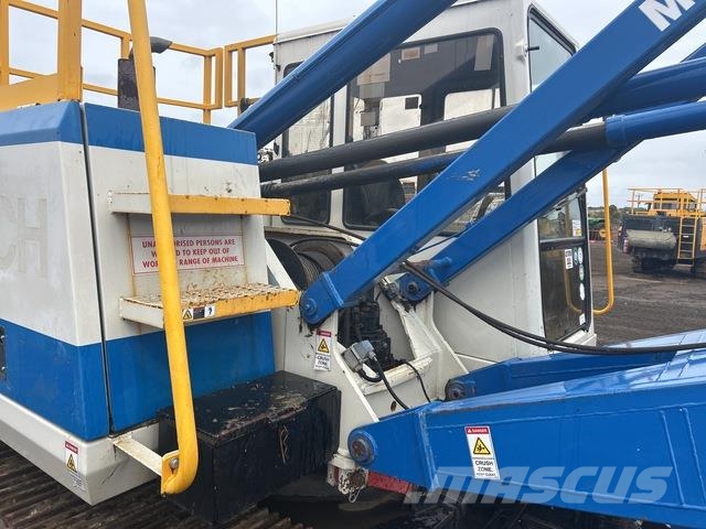 Enteco 8018 رافعات مجنزرة