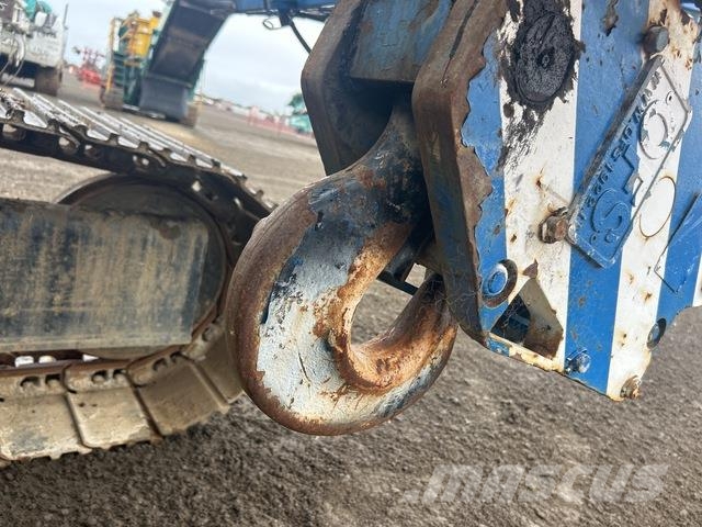 Enteco 8018 رافعات مجنزرة