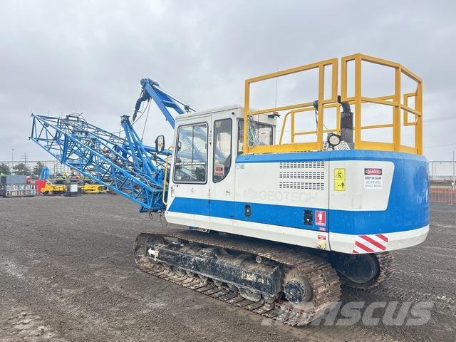 Enteco 8018 رافعات مجنزرة