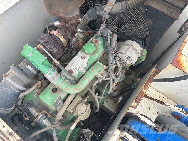 Enteco 8018 رافعات مجنزرة