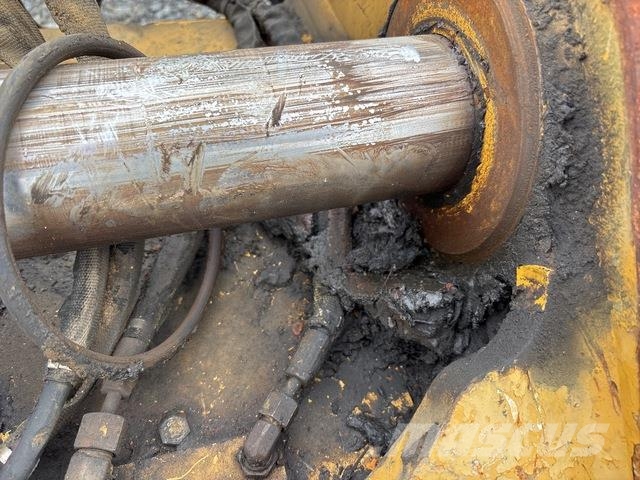 Excavator Coupler - Fits Cat 330 Muu