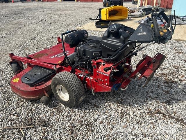 Exmark Turf Tracer X-Series Maszyny budowlane - Inne
