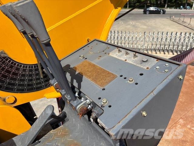 FAW J6L-180 Kamioni sa kranom