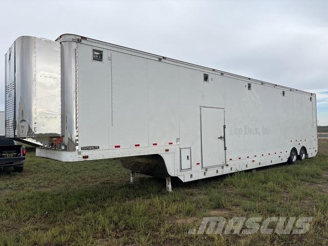  Featherlite Biltransporttrailer