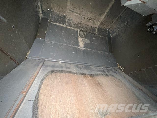 Fendt 6335CPL Зернозбиральні комбайни
