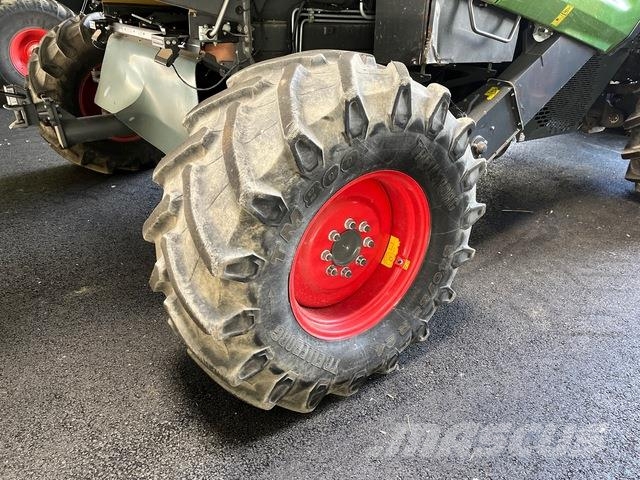 Fendt 6335CPL Зернозбиральні комбайни