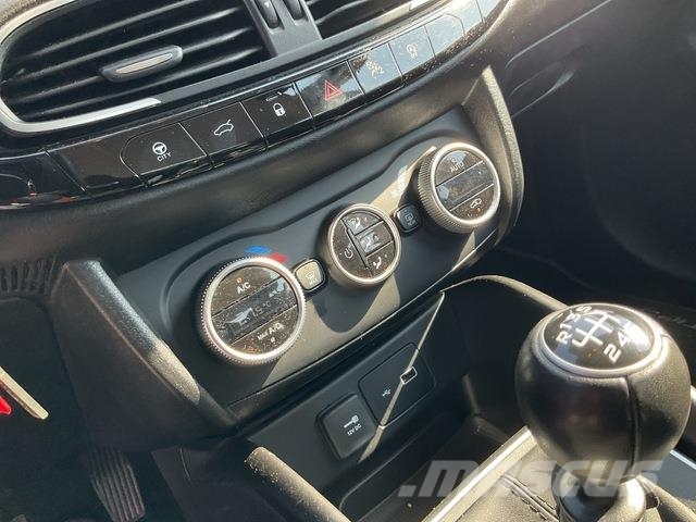 Fiat Tipo Sedan Personbiler