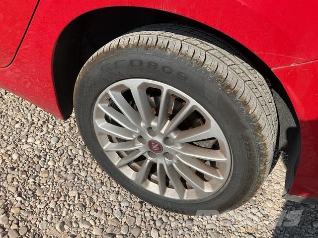 Fiat Tipo Sedan Personbiler