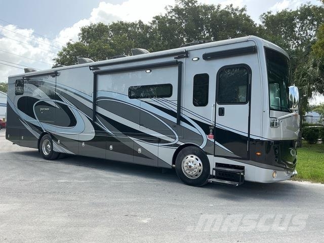 Fleetwood Discovery Wohnmobile und Wohnwagen