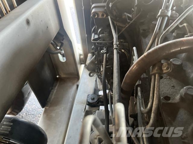 FMC Commander 30 Валачещи камиони