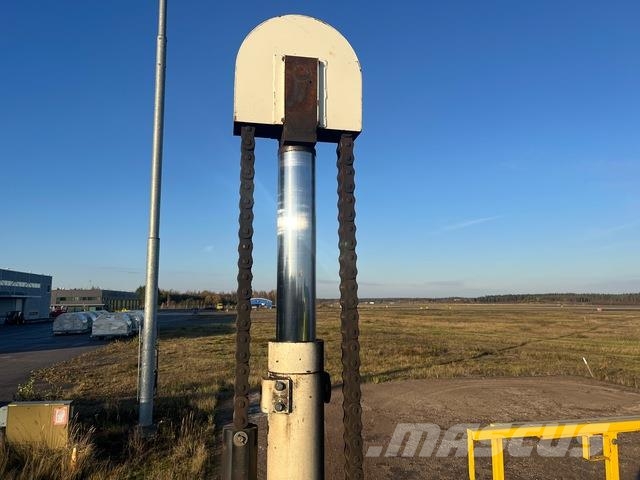 FMC Commander 30 Валачещи камиони