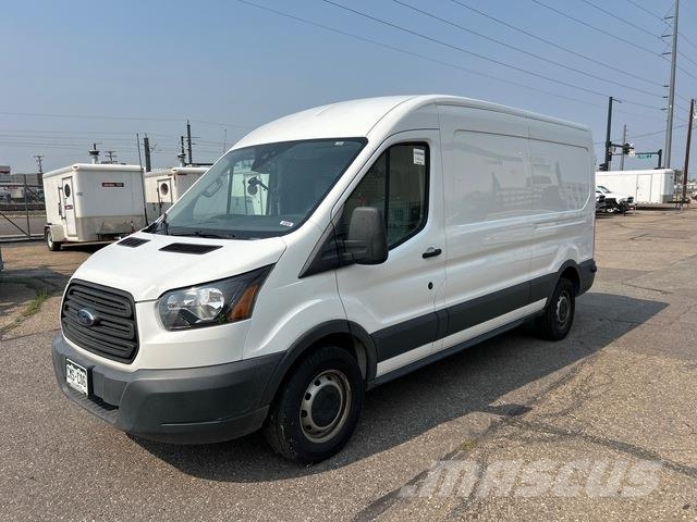 Ford 250 Panel vans