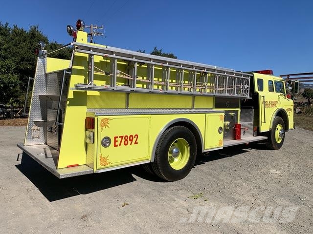 Ford C8000 소방차