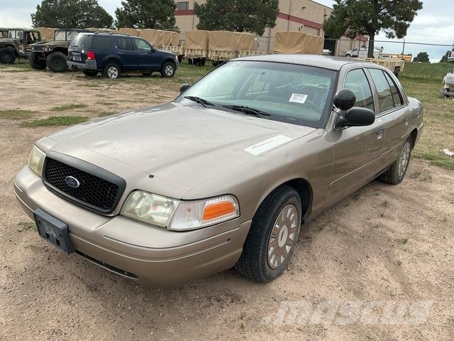 Ford Crown Victoria 汽车