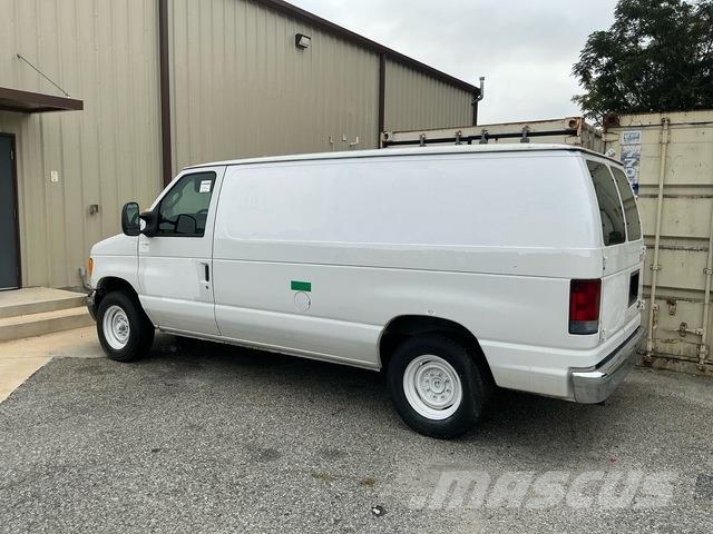 Ford E-150 Utilitara