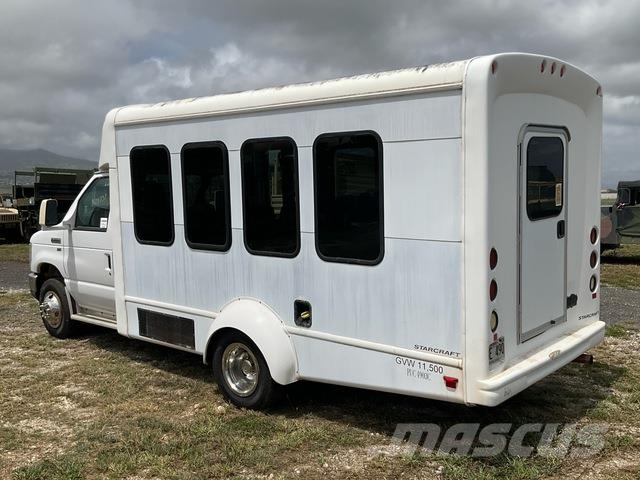 Ford E-350 Mikroautobusi