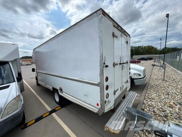 Ford E-350 Box trucks