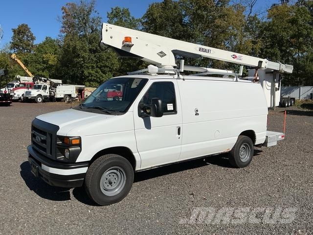 Ford E-350 Teherautóra szerelt emelők és állványok