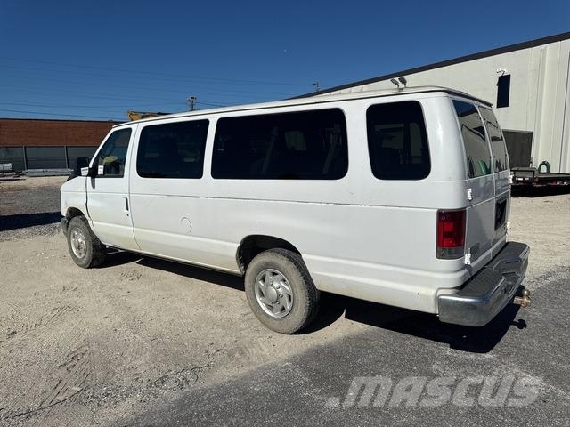 Ford E-350 Personbiler